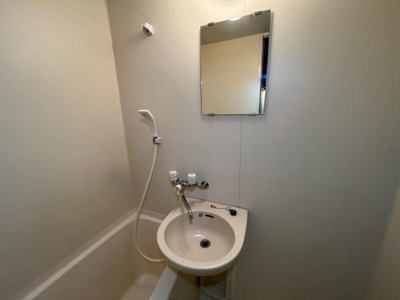 【洗面所】 | イブ・マキ | 洗面