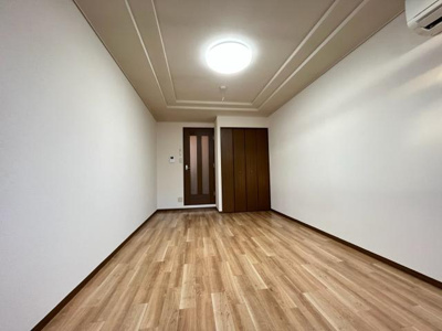 【内装】 | イブ・マキ | 洋室