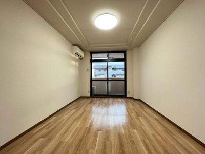 【内装】 | イブ・マキ | 洋室