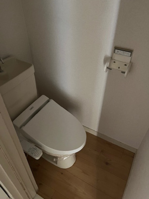 【トイレ】 | サンシャイン福泊 | ゆったりとした空間のトイレです