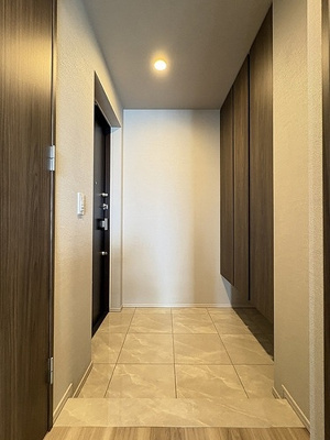 【玄関】 | ライオンズタワー岡山千日前 | 玄関　※2025年10月撮影