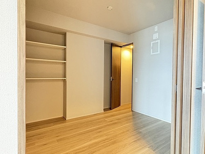 【居間・リビング】 | ライオンズタワー岡山千日前 | 洋室（約5.1畳）　※2025年10月撮影