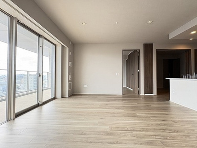 【居間・リビング】 | ライオンズタワー岡山千日前 | リビング・ダイニング　※2025年10月撮影