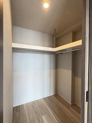 【収納】 | ライオンズタワー岡山千日前 | 洋室（6.0畳）ウォークインクロゼット※2025年10月撮影