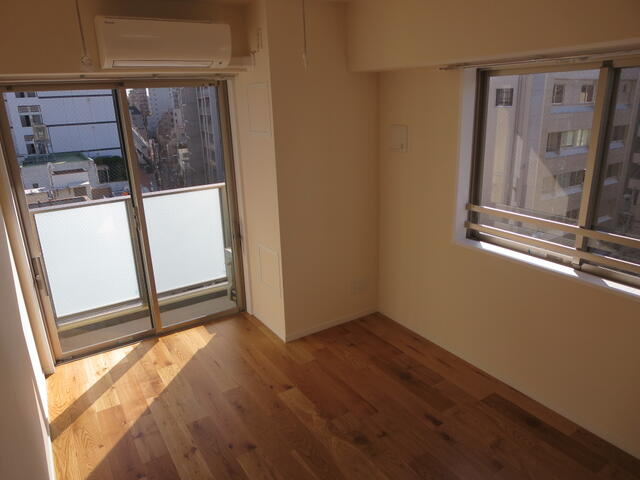 アリーチェ御徒町の居間・リビング