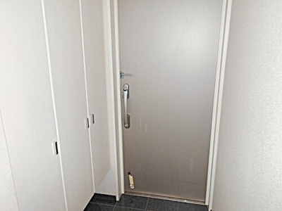 【玄関】 | サーパス医大南 | 玄関・玄関収納　※2022年5月撮影