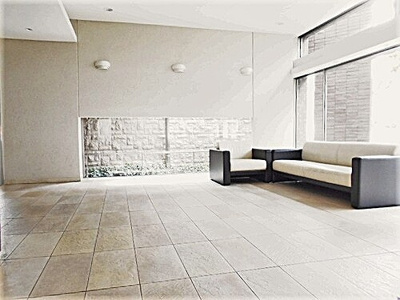 【エントランス】 | サーパス医大南 | ラウンジ　※2022年5月撮影