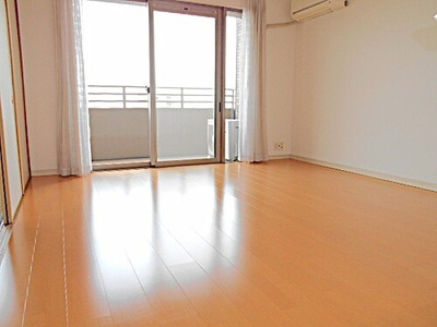 【居間・リビング】 | サーパス医大南 | リビング・ダイニング　※2022年5月撮影