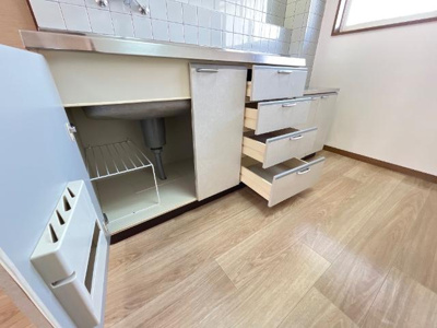 【キッチン】 | フレンディセキ | 収納