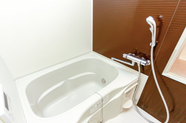 アルファシオ　ミラーニ　7階の浴室|別号室のものになります。現状優先。