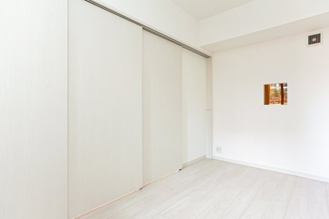 アルファシオ　ミラーニ　7階の洋室|別号室のものになります。現状優先。