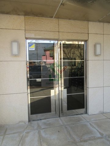 コンフォート栗原2のエントランス