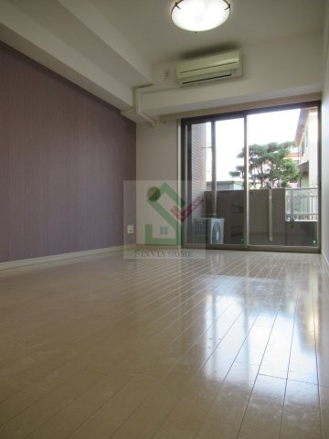 コンフォート栗原2の居間・リビング