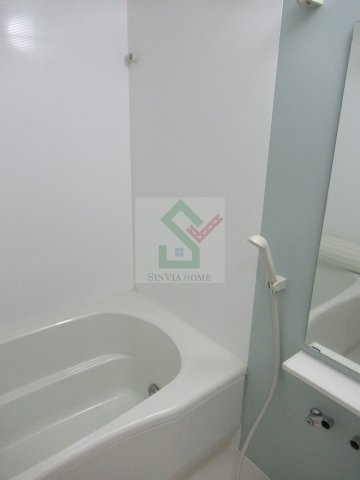 コンフォート栗原2の浴室