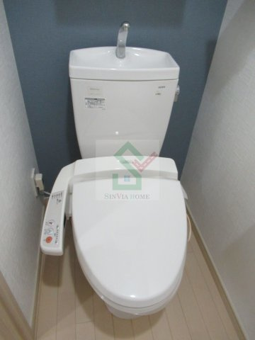 コンフォート栗原2のトイレ