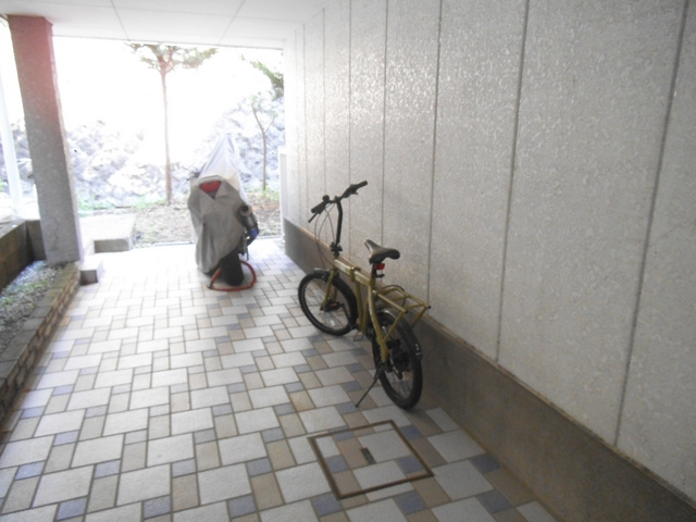 シティプラザ赤羽のロビー|駐輪スペースあります♪