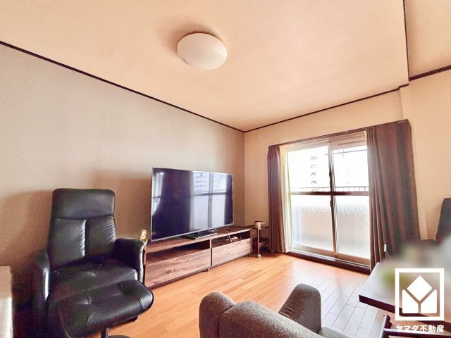 向島ニュータウン第３街区Ｂ棟の外観