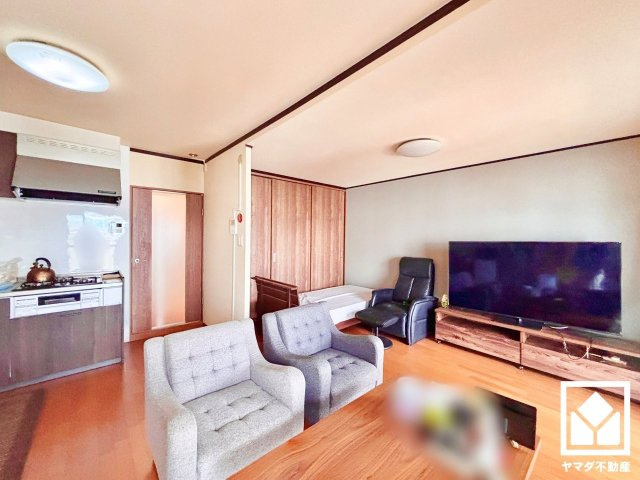 向島ニュータウン第３街区Ｂ棟の外観