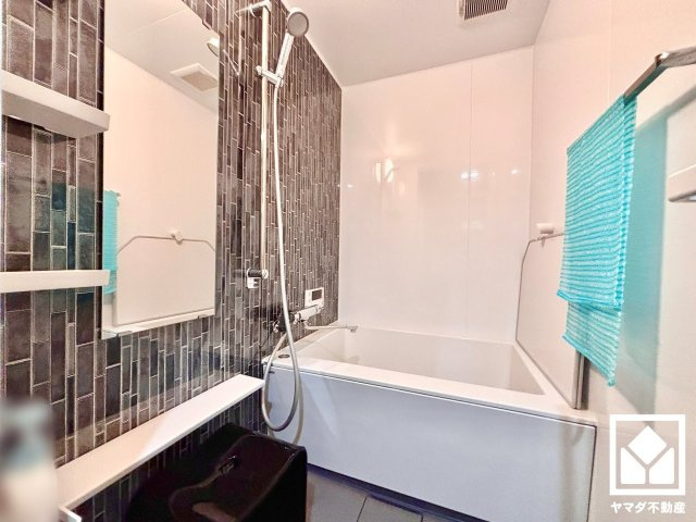 向島ニュータウン第３街区Ｂ棟のエントランス