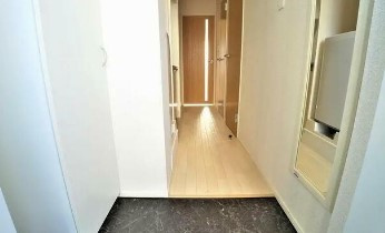 クレイノ彩Ⅴの玄関|別部屋参照