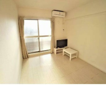 クレイノ彩Ⅴの居間・リビング|別部屋参照