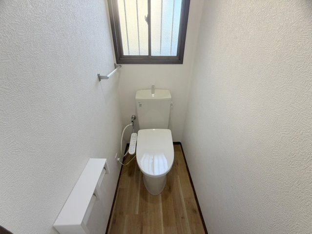 広島市佐伯区屋代２丁目の一戸建てのトイレ