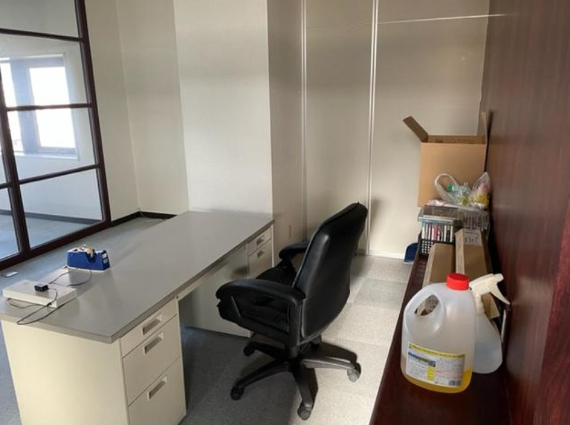 静岡県沼津市　一棟売ビルの内装