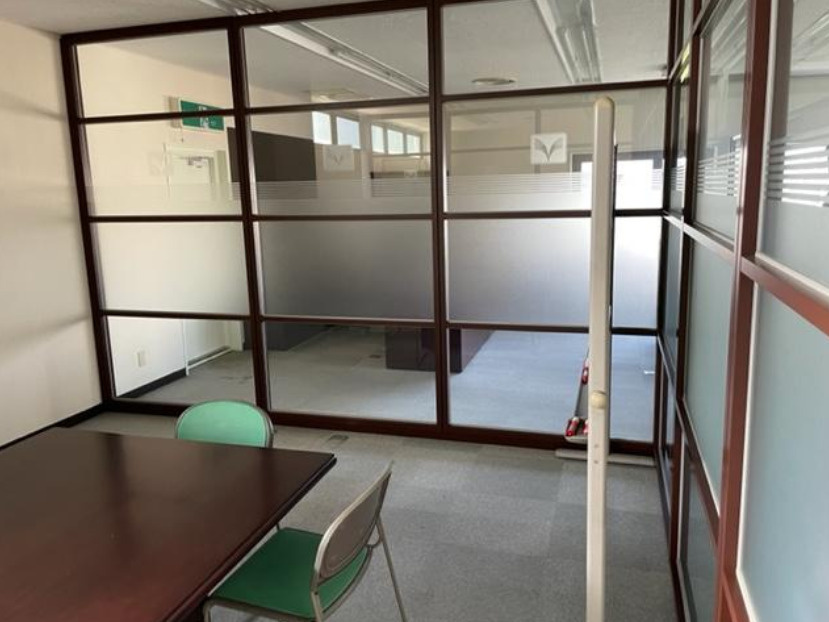 静岡県沼津市　一棟売ビルの内装