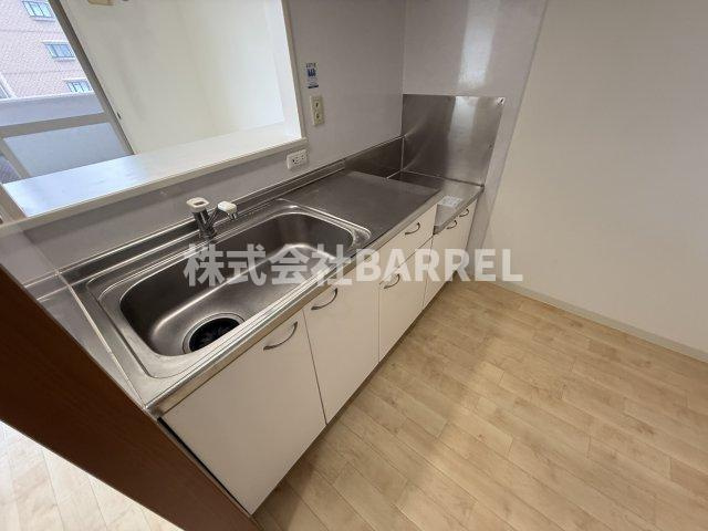 エヴァン千里山のキッチン