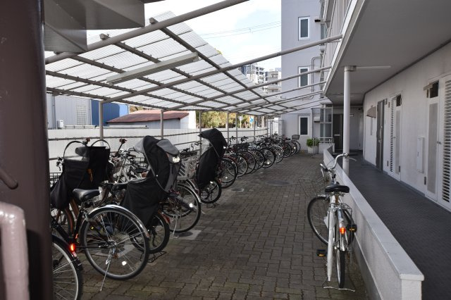 財形第3新大阪ハイツの駐車場|駐輪場◎