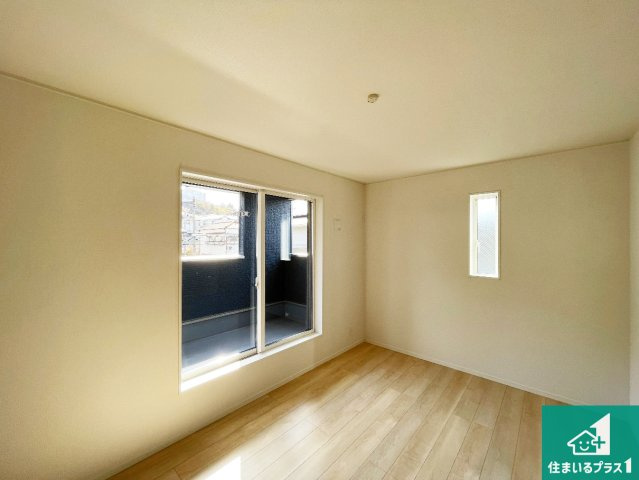 神戸市垂水区清水が丘　第3期　新築一戸建ての洋室|シンプルな洋室は、自分好みのインテリアが楽しめます♪ご家族とインテリアや家具を選びに行くのは新築購入時の醍醐味の一つです。ぜひお楽しみください♪