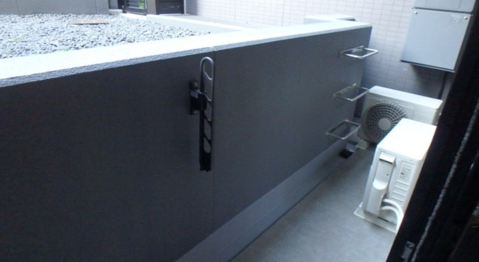 【バルコニー】