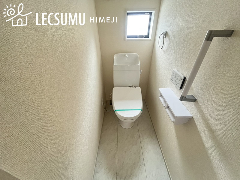 姫路市大津区恵美酒町3期/新築戸建のトイレ