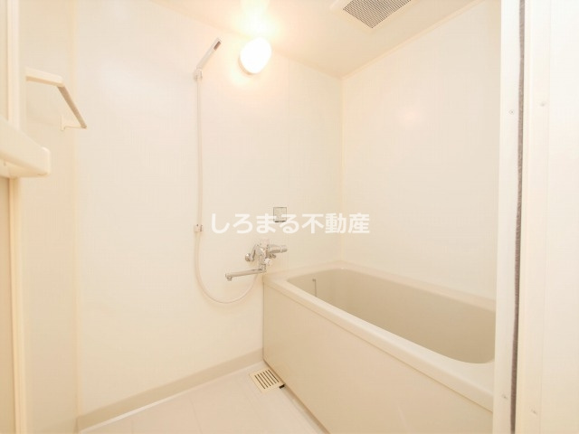 エグゼリエみなと通りの浴室