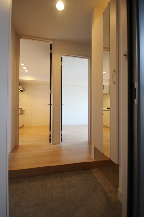 メゾンＮの玄関