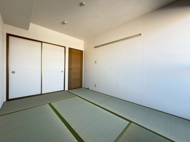 【寝室】