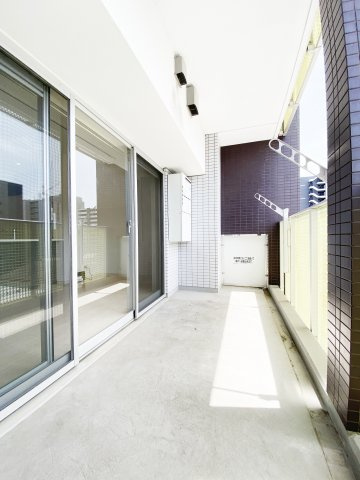 上前津ライズのバルコニー