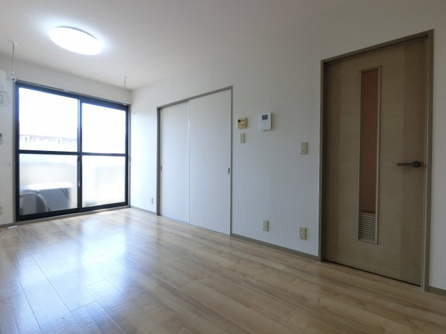 【居間・リビング】