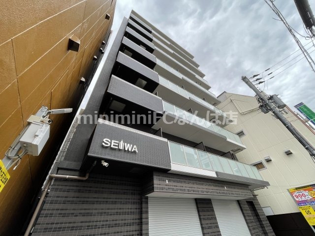 AKASHI　ENTERPRISEの外観