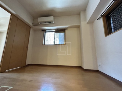 【居間・リビング】 | ロイヤルヒルIII | ロイヤルヒルⅢ　洋室