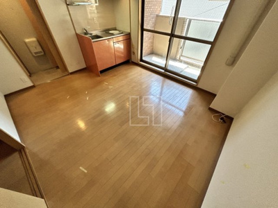 【居間・リビング】 | ロイヤルヒルIII | ロイヤルヒルⅢ　ダイニングスペース