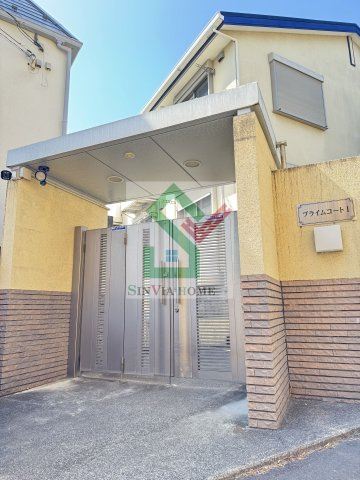 プライムコート1のエントランス