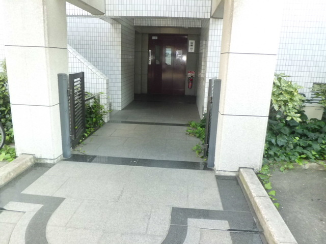 ベネフィス芦屋のエントランス