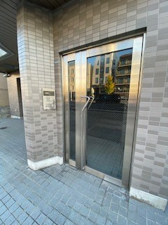 フローラ甲南山手のエントランス