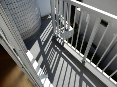 【バルコニー】