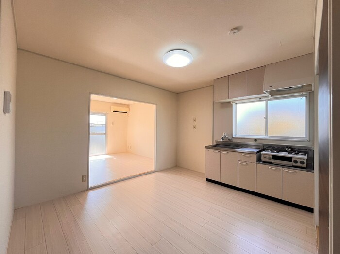 サンハイツ　いたの　A棟の居間・リビング