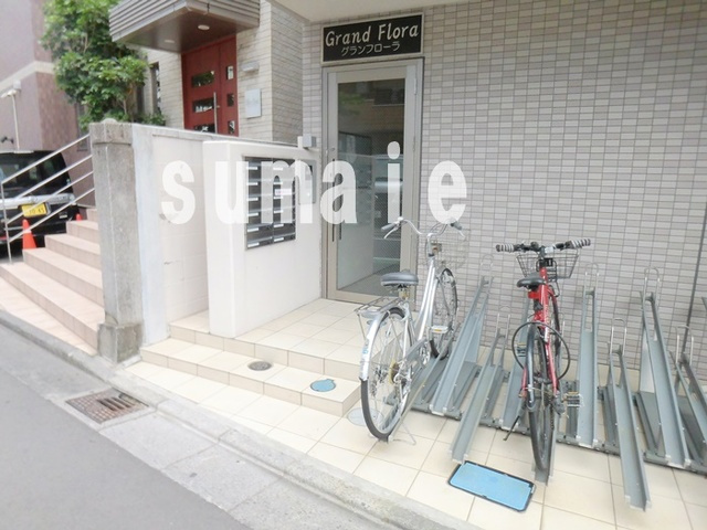 グランフローラのエントランス|エントランス
