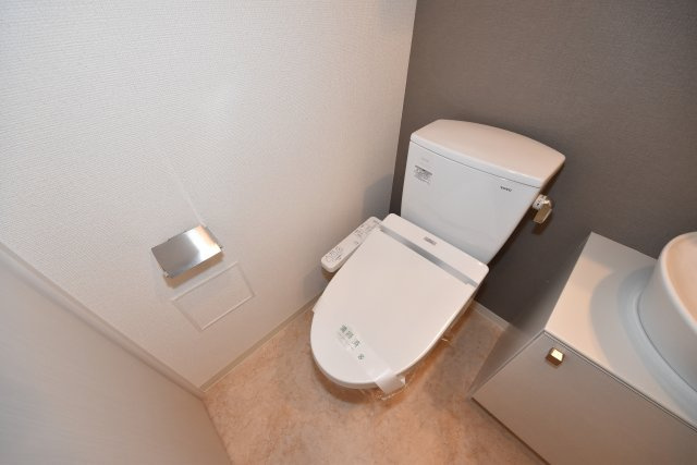 エスリード難波レジデンスのトイレ