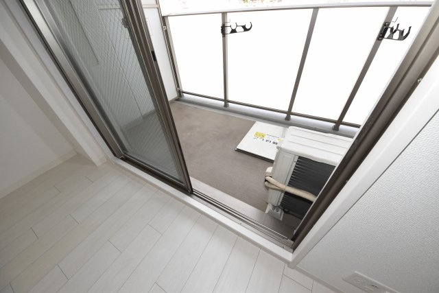 エスリード難波レジデンスのバルコニー