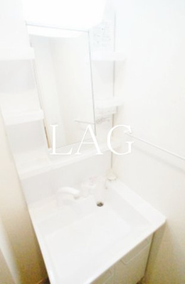 【洗面所】 | リブリ・ever free | 独立洗面台です。